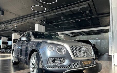 Bentley Bentayga I, 2018 год, 9 500 000 рублей, 1 фотография