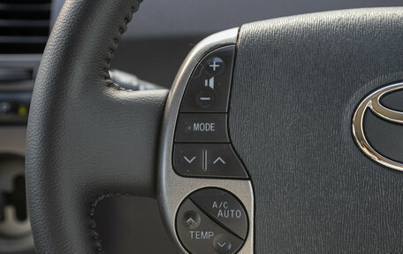 Toyota Prius, 2008 год, 768 000 рублей, 14 фотография