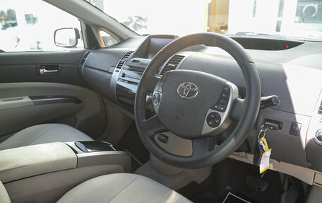 Toyota Prius, 2008 год, 768 000 рублей, 16 фотография