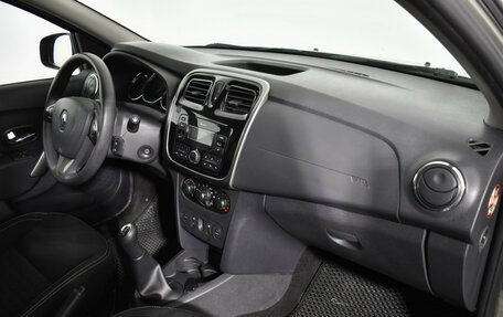 Renault Logan II, 2018 год, 725 000 рублей, 12 фотография