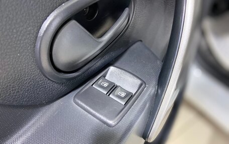 Renault Logan II, 2019 год, 700 000 рублей, 11 фотография