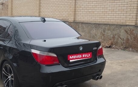 BMW 5 серия, 2004 год, 900 000 рублей, 4 фотография