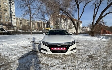 Honda Accord IX рестайлинг, 2020 год, 2 400 000 рублей, 10 фотография