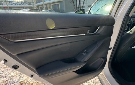 Honda Accord IX рестайлинг, 2020 год, 2 400 000 рублей, 24 фотография