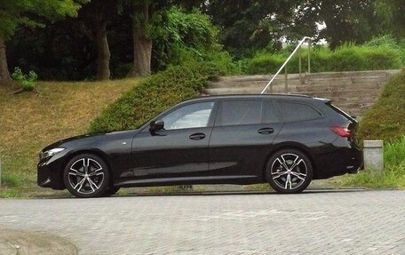 BMW 3 серия, 2022 год, 2 880 000 рублей, 11 фотография