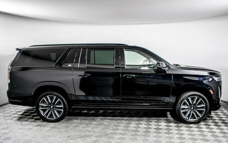 Cadillac Escalade V, 2023 год, 13 500 000 рублей, 3 фотография