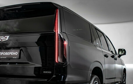 Cadillac Escalade V, 2023 год, 13 500 000 рублей, 31 фотография