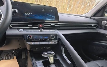 Hyundai Elantra, 2023 год, 1 850 000 рублей, 12 фотография