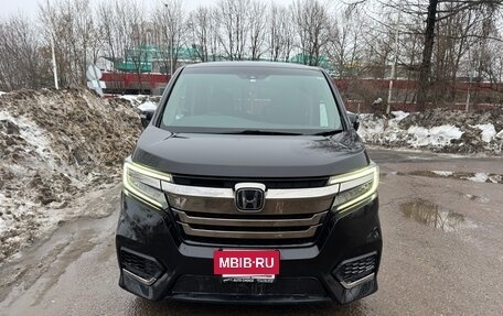 Honda Stepwgn IV, 2018 год, 2 400 000 рублей, 3 фотография