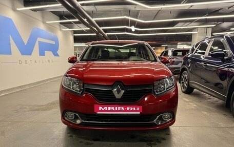 Renault Logan II, 2015 год, 900 000 рублей, 2 фотография