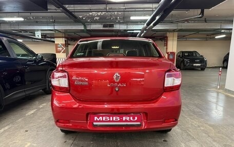 Renault Logan II, 2015 год, 900 000 рублей, 4 фотография