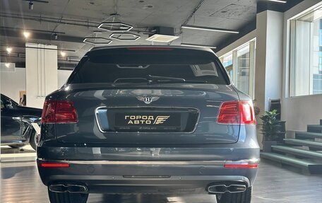 Bentley Bentayga I, 2018 год, 9 500 000 рублей, 9 фотография