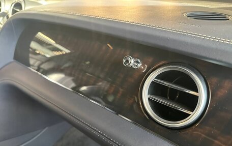 Bentley Bentayga I, 2018 год, 9 500 000 рублей, 16 фотография