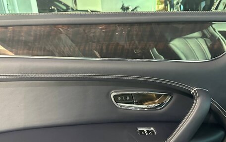 Bentley Bentayga I, 2018 год, 9 500 000 рублей, 19 фотография