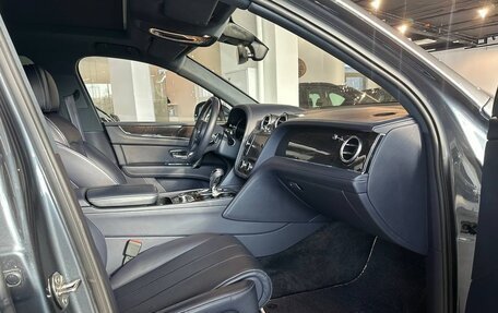 Bentley Bentayga I, 2018 год, 9 500 000 рублей, 12 фотография