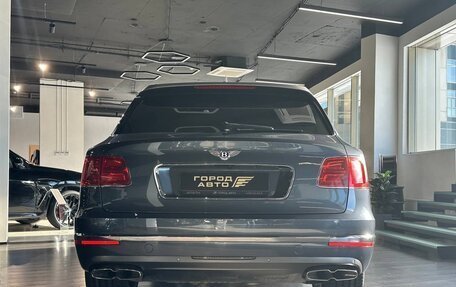 Bentley Bentayga I, 2018 год, 9 500 000 рублей, 17 фотография