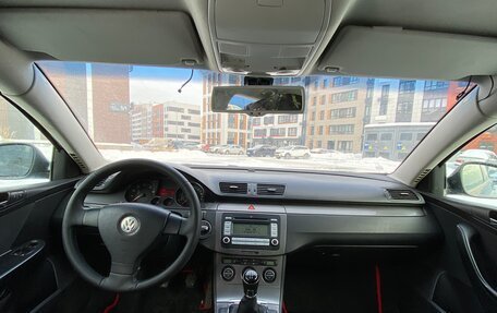 Volkswagen Passat B6, 2007 год, 586 000 рублей, 10 фотография
