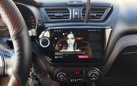 KIA Rio III рестайлинг, 2014 год, 1 000 000 рублей, 7 фотография