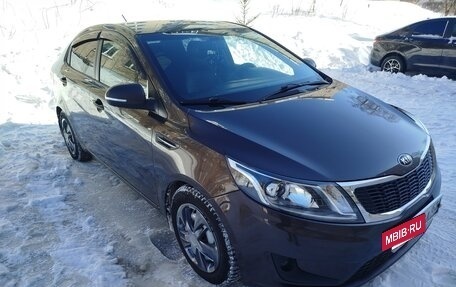 KIA Rio III рестайлинг, 2014 год, 1 000 000 рублей, 3 фотография