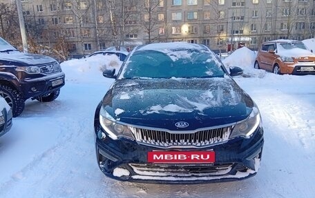 KIA Optima IV, 2018 год, 1 300 000 рублей, 2 фотография