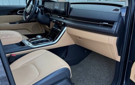 KIA Carnival, 2023 год, 4 950 000 рублей, 17 фотография