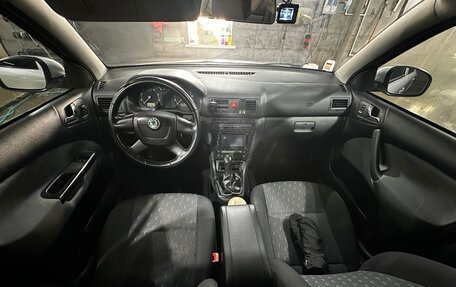 Skoda Octavia IV, 2010 год, 700 000 рублей, 4 фотография