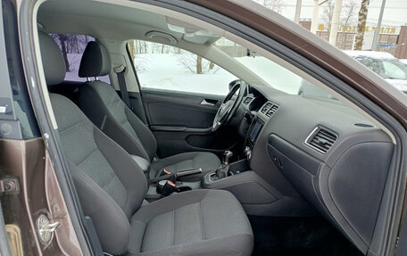 Volkswagen Jetta VI, 2014 год, 1 050 000 рублей, 15 фотография