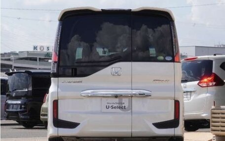 Honda Stepwgn IV, 2017 год, 1 680 000 рублей, 7 фотография