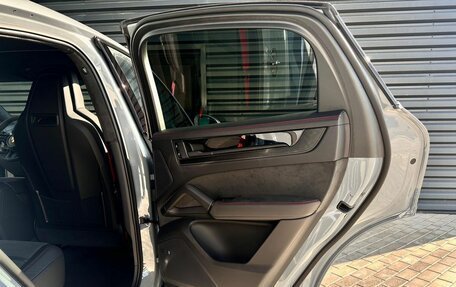 Porsche Cayenne III, 2024 год, 23 900 000 рублей, 21 фотография