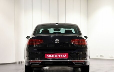 Volkswagen Passat B8 рестайлинг, 2017 год, 1 849 000 рублей, 4 фотография