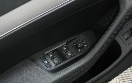 Volkswagen Passat B8 рестайлинг, 2017 год, 1 849 000 рублей, 15 фотография