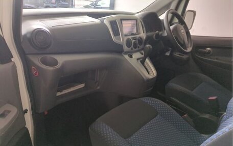 Nissan NV200, 2016 год, 1 335 000 рублей, 12 фотография