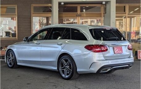 Mercedes-Benz C-Класс, 2019 год, 1 930 000 рублей, 4 фотография