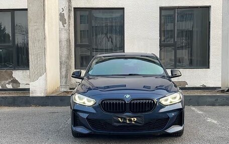 BMW 1 серия, 2022 год, 1 690 007 рублей, 2 фотография