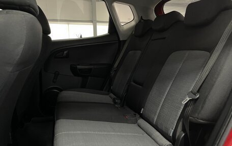 KIA Venga I, 2011 год, 899 000 рублей, 20 фотография