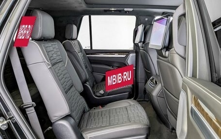 Cadillac Escalade V, 2025 год, 24 700 000 рублей, 11 фотография