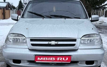 Chevrolet Niva I рестайлинг, 2005 год, 345 000 рублей, 1 фотография