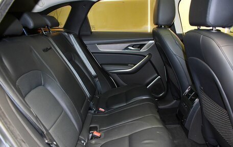 Jaguar F-Pace, 2021 год, 5 280 000 рублей, 13 фотография