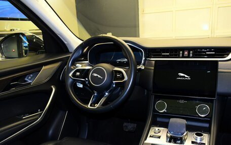 Jaguar F-Pace, 2021 год, 5 280 000 рублей, 15 фотография