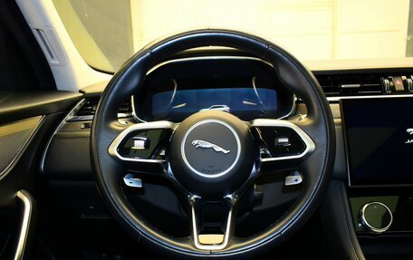 Jaguar F-Pace, 2021 год, 5 280 000 рублей, 16 фотография