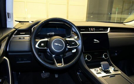 Jaguar F-Pace, 2021 год, 5 280 000 рублей, 17 фотография