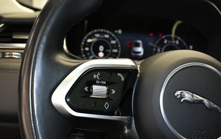 Jaguar F-Pace, 2021 год, 5 280 000 рублей, 25 фотография