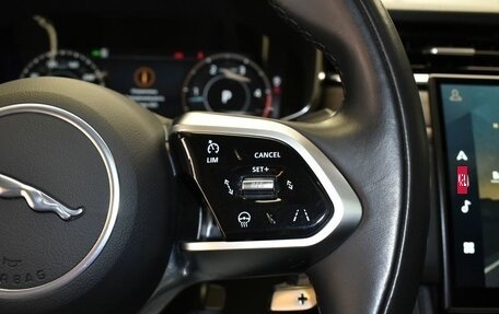 Jaguar F-Pace, 2021 год, 5 280 000 рублей, 24 фотография