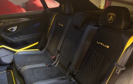 Lamborghini Urus I, 2024 год, 35 000 000 рублей, 13 фотография