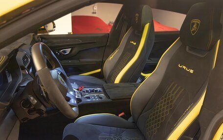 Lamborghini Urus I, 2024 год, 35 000 000 рублей, 11 фотография