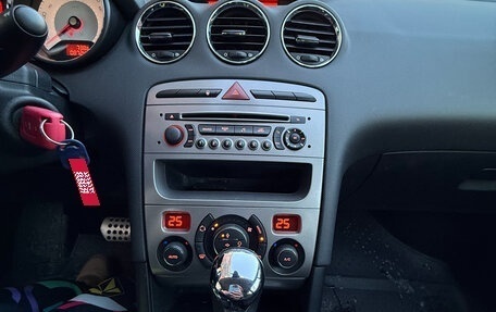 Peugeot 408 I рестайлинг, 2013 год, 690 000 рублей, 10 фотография