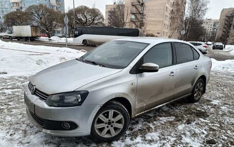 Volkswagen Polo VI (EU Market), 2012 год, 450 000 рублей, 2 фотография