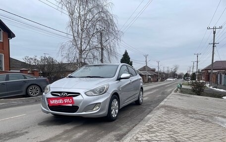Hyundai Solaris II рестайлинг, 2013 год, 700 000 рублей, 6 фотография