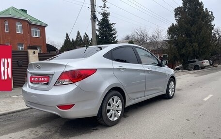 Hyundai Solaris II рестайлинг, 2013 год, 700 000 рублей, 4 фотография