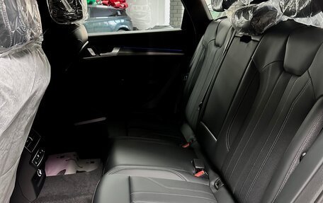 Audi Q5, 2025 год, 5 400 000 рублей, 28 фотография